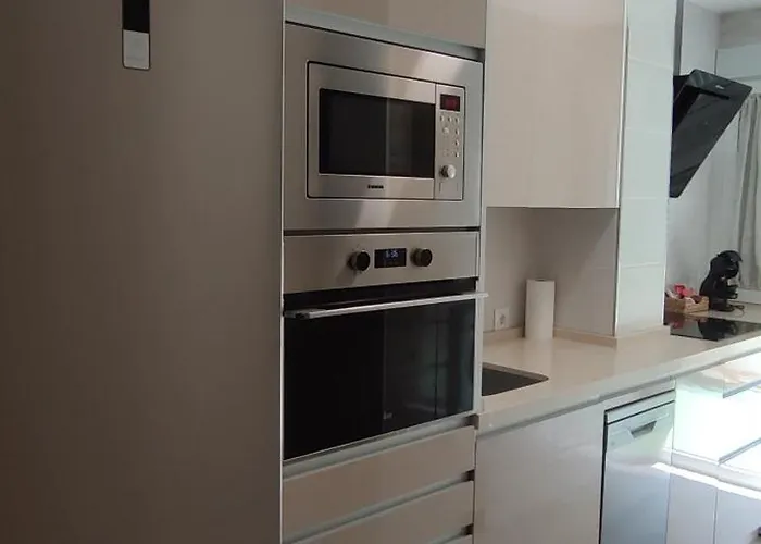 Bajondillo Apartment *